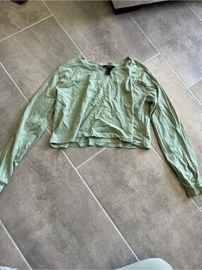 Forever 21 Cropped Light Sage Green Long Sleeve Top